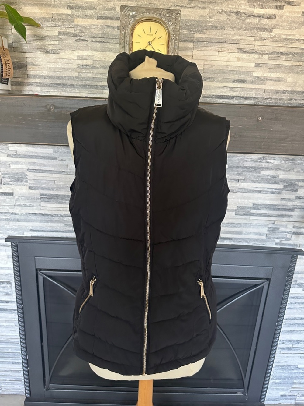 Calvin Klein Black Quilted Vest size M